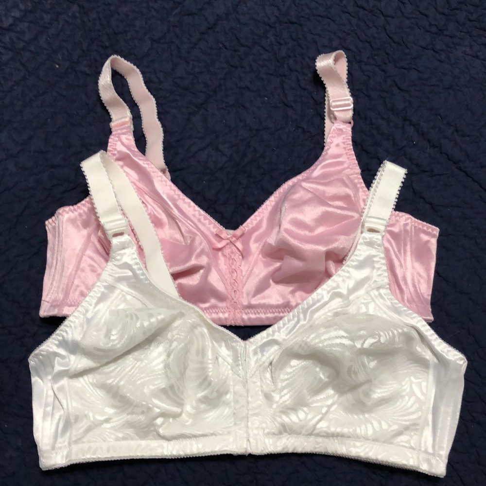 2 Bali Wire Free Bras